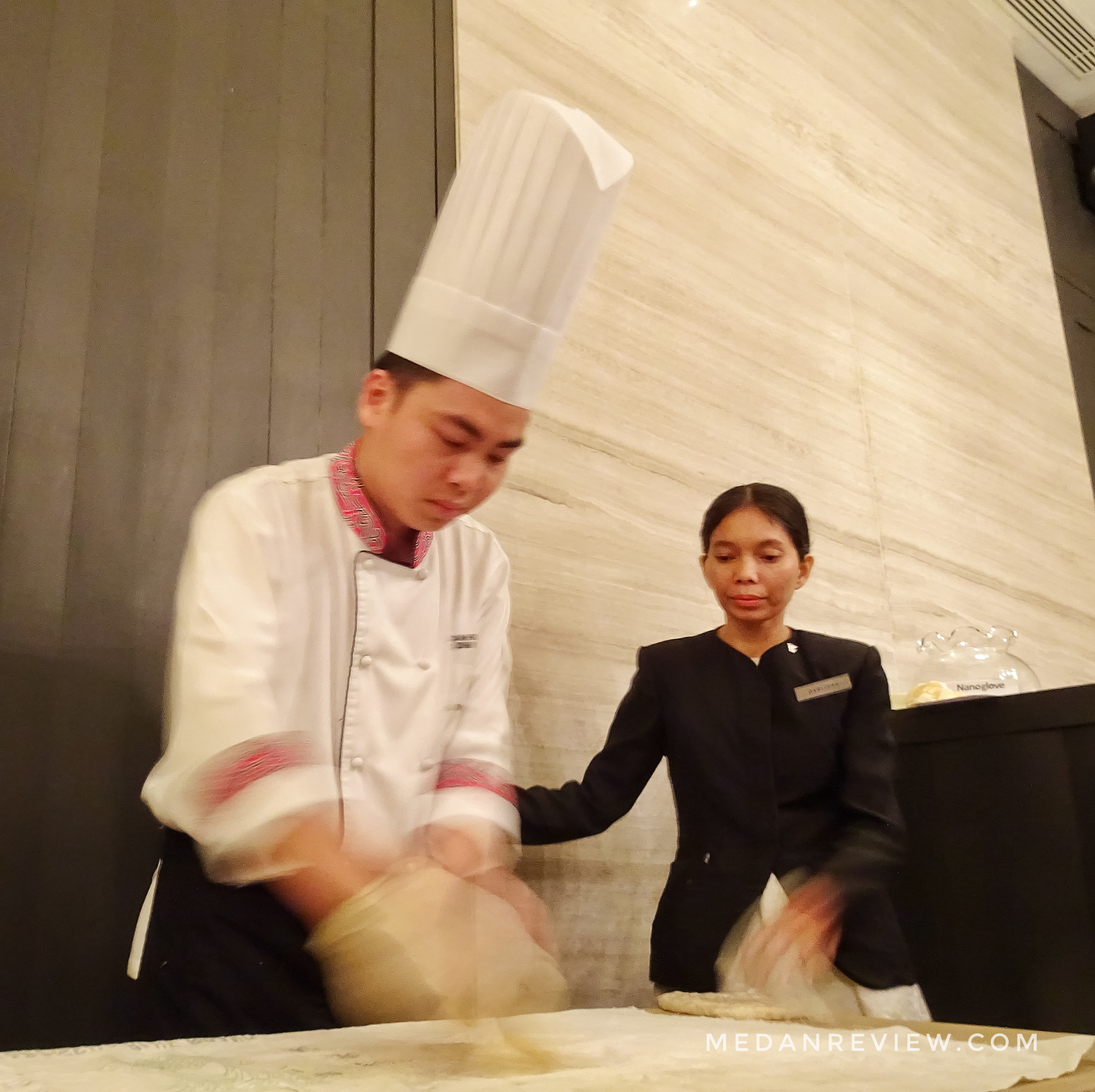 Demo Chef Can Huan Huang Pembuatan Pastry Octopus Pictographic