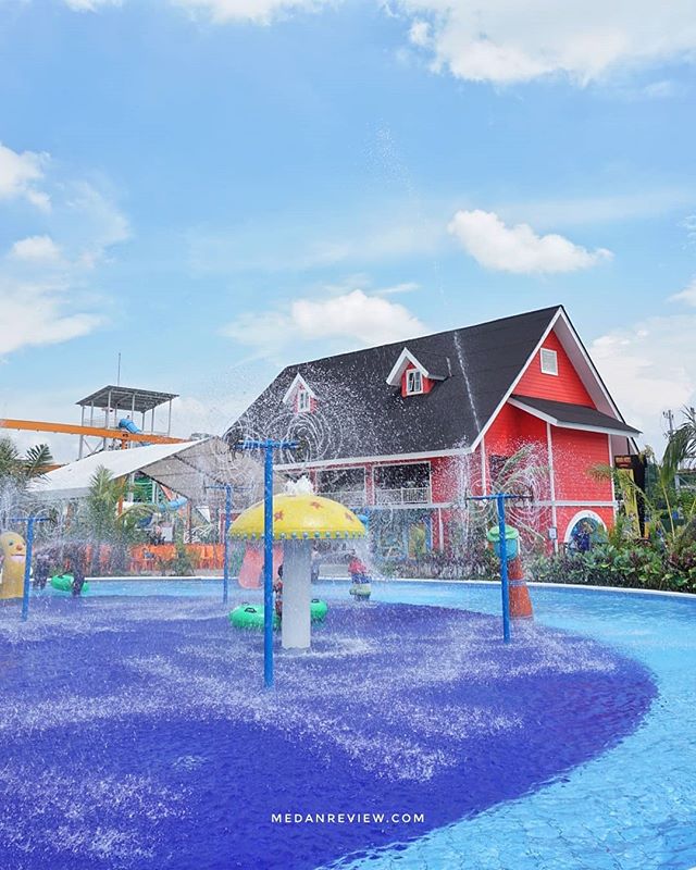 Wisata Merci - Taman Bermain Air Tematik di Medan Johor